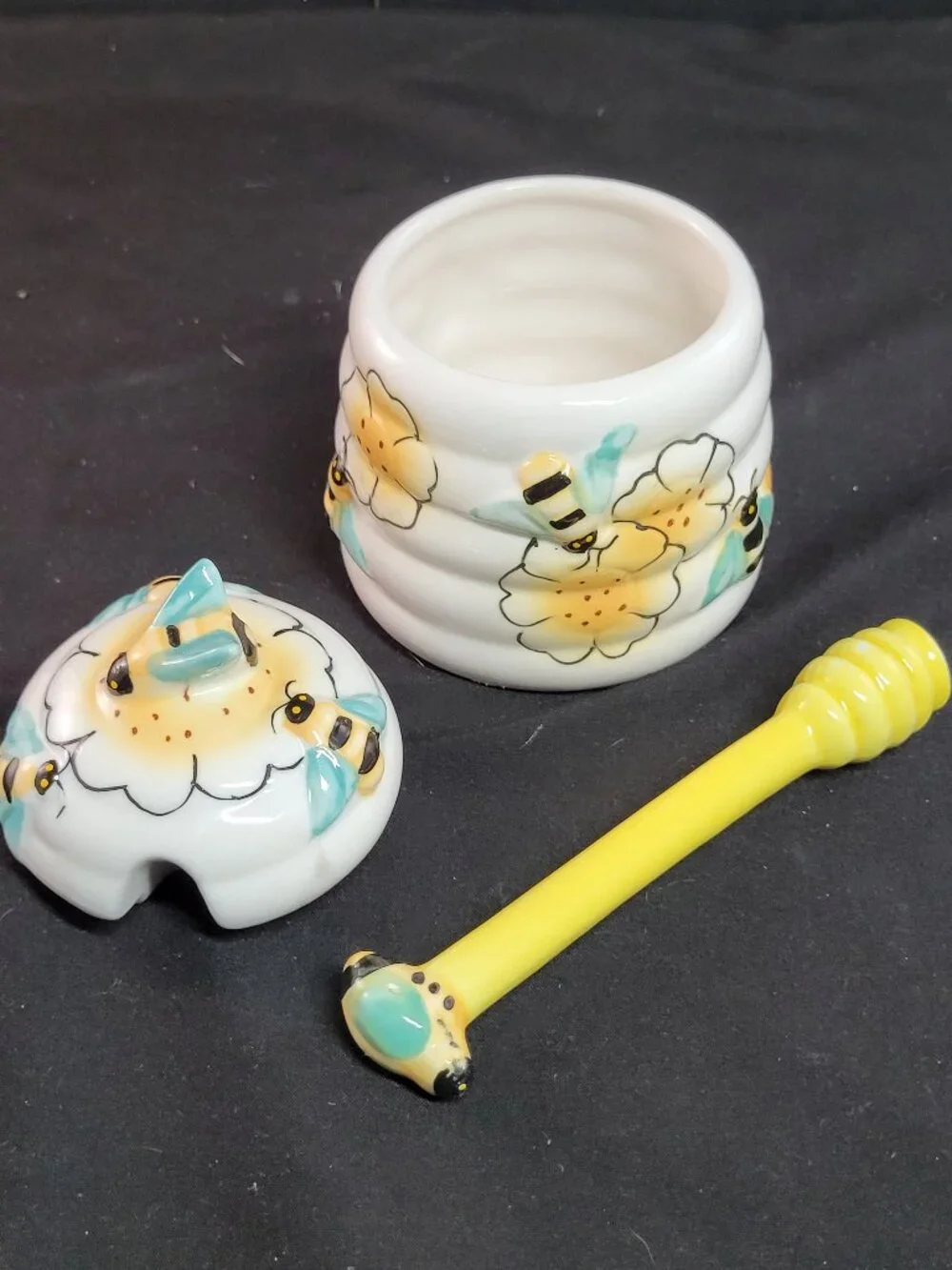 Shonfeld's Honeycomb Set + Stirrer, 3D Honey Jar w Flower + Bumblebee Design, 5